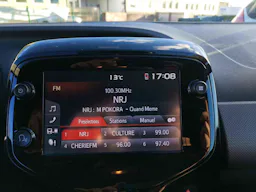 Peugeot 108 108 1.0 VTI 72 S&S STYLE + occasion - Photo 24