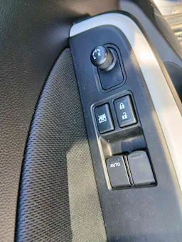 Suzuki Swift  AVANTAGE 1.2 Dualjethybrid 83ch occasion - Photo 8