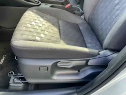 Toyota Yaris HYBRID DESIGN occasion - Photo 9