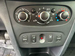 Dacia Sandero 1.0 TCe 100 occasion - Photo 9