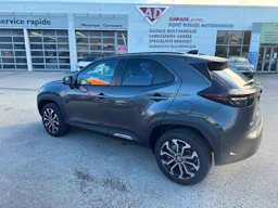 Toyota Yaris YARIS CROSS 130H DESIGN occasion - Photo 3