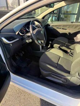 Peugeot 207  1.4 HDI 70 occasion - Photo 3