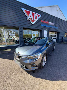 Renault Clio V Business E-TECH 140 VP occasion - Photo 1