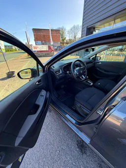 Renault Clio V  Business E-TECH  140 VP occasion - Photo 8