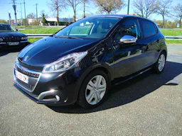 Peugeot 208  1.2 PURETECH 82 CV SIGNATURE occasion - Photo 2