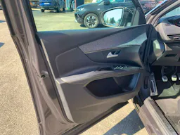 Peugeot 3008 1.2 PURE TECH 130cv GT LINE occasion - Photo 8