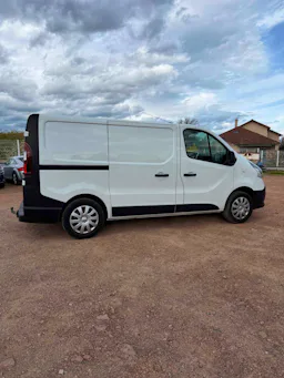 Renault Trafic 1.6 DCI 95 occasion - Photo 4