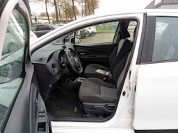 Toyota Yaris Hybride 100h Dynamic occasion - Photo 12