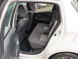 Toyota Yaris Hybride 100h Dynamic occasion - Photo 13