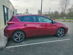 Toyota Auris HSD 136h Collection occasion - Photo 2