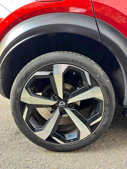 Nissan Juke  NISSAN JUKE II 1.0 DIG-T 114 TEKNA BVM6 Caractéristiques NISSAN JUKE II 1.0 DIG-T 114 TEKNA BVM6 occasion - Photo 14