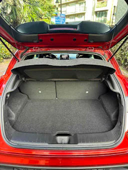 Nissan Juke NISSAN JUKE II 1.0 DIG-T 114 TEKNA BVM6 Caractéristiques NISSAN JUKE II 1.0 DIG-T 114 TEKNA BVM6 occasion - Photo 20