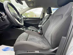 Volkswagen Golf VIII 1.4 EHybrid OPF 204ch Style DSG6 / PREMIERE MAIN / FINANCEMENT POSSIBLE occasion - Photo 10