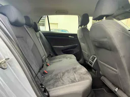 Volkswagen Golf  VIII 1.4 EHybrid OPF 204ch Style DSG6 / PREMIERE MAIN / FINANCEMENT POSSIBLE occasion - Photo 9