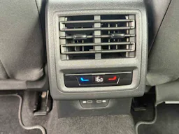 Volkswagen Golf VIII 1.4 EHybrid OPF 204ch Style DSG6 / PREMIERE MAIN / FINANCEMENT POSSIBLE occasion - Photo 19