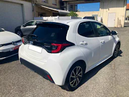 Toyota Yaris Hybrid 116 Design occasion - Photo 4