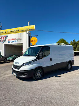 Iveco Daily 35c 18 h v17 hi-matic occasion - Photo 2