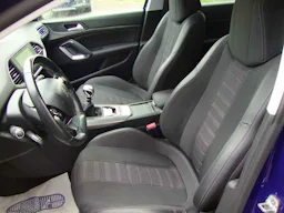 Peugeot 308 II 1.5 BLUEHDI 130 CV ALLURE occasion - Photo 6
