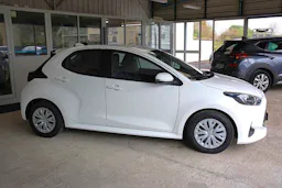 Toyota Yaris Yaris Hybride 116h France Business occasion - Photo 3