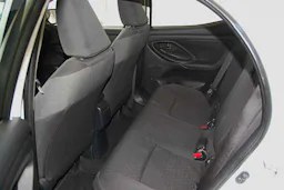 Toyota Yaris  Yaris Hybride 116h France Business occasion - Photo 9
