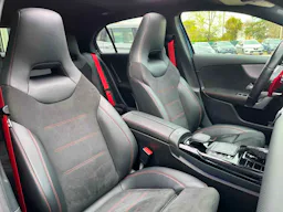Mercedes Benz Classe A  A 35 AMG 306ch 4MATIC *TOIT OUVRANT*PACK AERO*CAMERA DE RECUL* occasion - Photo 3