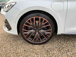 Cupra Leon 1.4 EHYBRID VZ CUP 245ch DSG6 *SIEGES SPORT F1*CAMERA DE RECUL* occasion - Photo 4