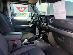 Jeep Wrangler  JEEP WRANGLER Sahara Unlimited 4xe 2.0 l T 380 ch PHEV 4x4 BVA8 occasion - Photo 8
