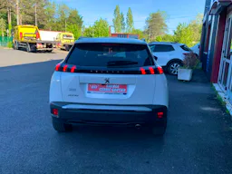 Peugeot 2008  1.5 BHDI 130cv ALLURE PACK EAT8 occasion - Photo 4