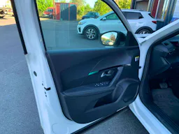 Peugeot 2008  1.5 BHDI 130cv ALLURE PACK EAT8 occasion - Photo 8