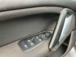 Peugeot 308 SW  1.5 HDI 130ch ALLURE BVM6 occasion - Photo 4