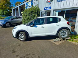 Citroën C3  Citroën C3 1.5l 100ch S&S BVM6 FEEL NAV occasion - Photo 3