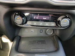 Nissan Juke  N-CONNECTA 1.0 DIG-T 114CH occasion - Photo 10