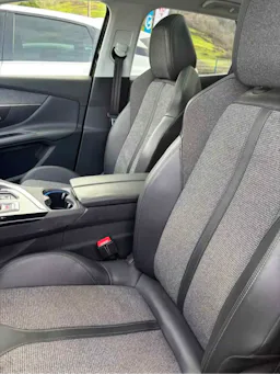 Peugeot 3008  II HYBRID 225 10CV ALLURE BUSINESS E-EAT8 occasion - Photo 6