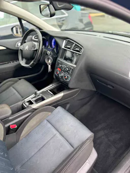 Citroën C4  1.5 e-HDI 115 BMP6 MILLENIUM occasion - Photo 4