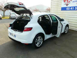Renault Mégane 1.5 DCI 90CH ENERGY BUSINESS occasion - Photo 9