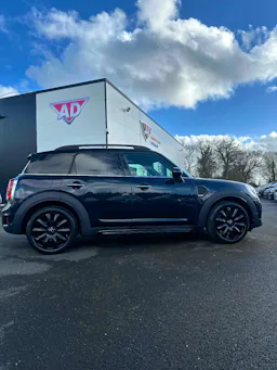 Mini Countryman  COOPER D 136 CH ISLINGTON BVA 8 occasion - Photo 1