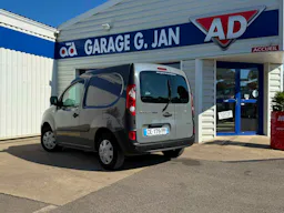 Renault Kangoo COMPACT 1.5 DCI 90C EXTRA occasion - Photo 2