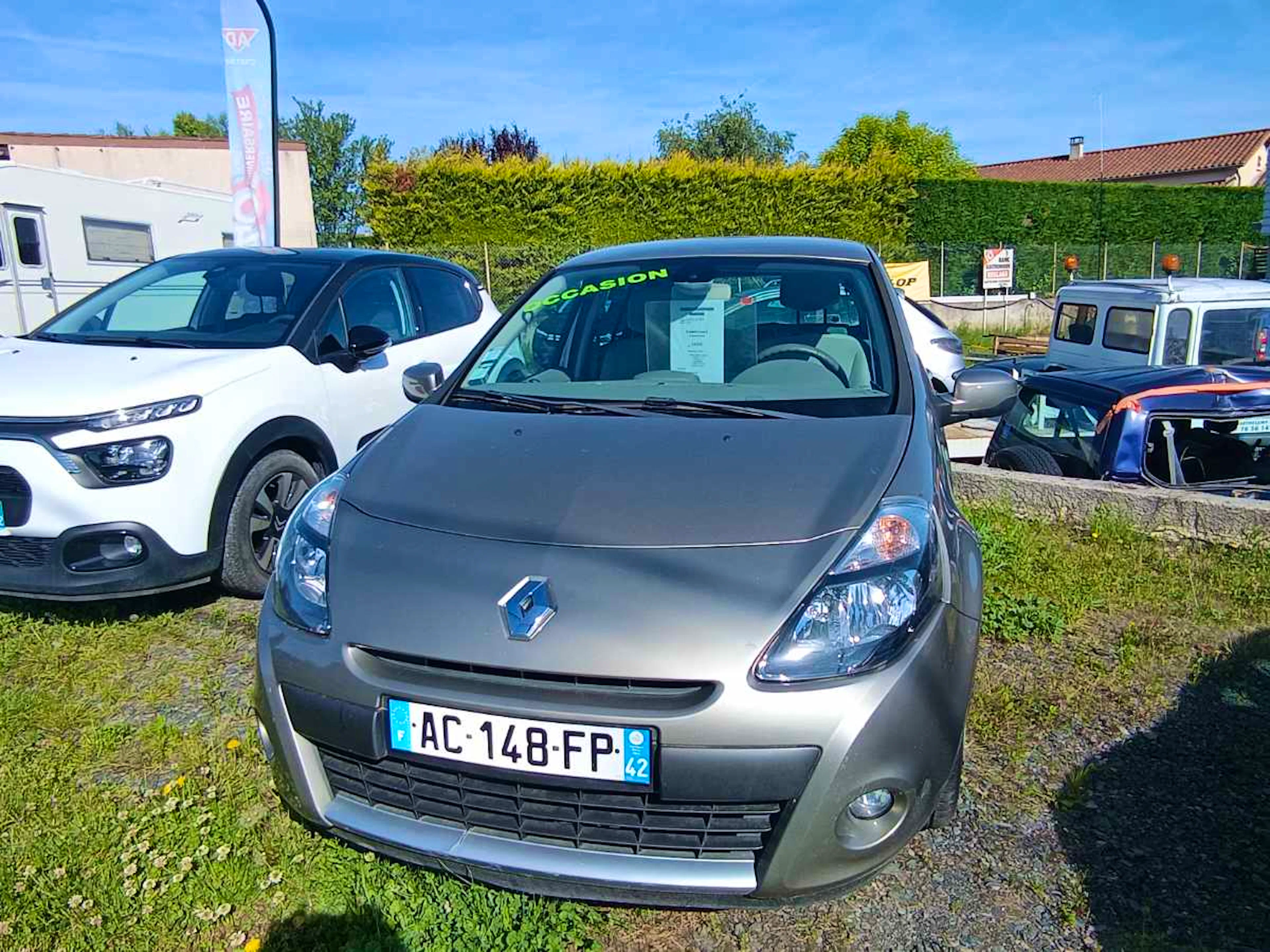 Renault Clio CLIO III Ph2 (5 PORTES) 1.2i TCe 100 occasion
