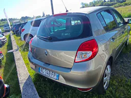Renault Clio  CLIO III Ph2 (5 PORTES) 1.2i TCe 100 occasion - Photo 4