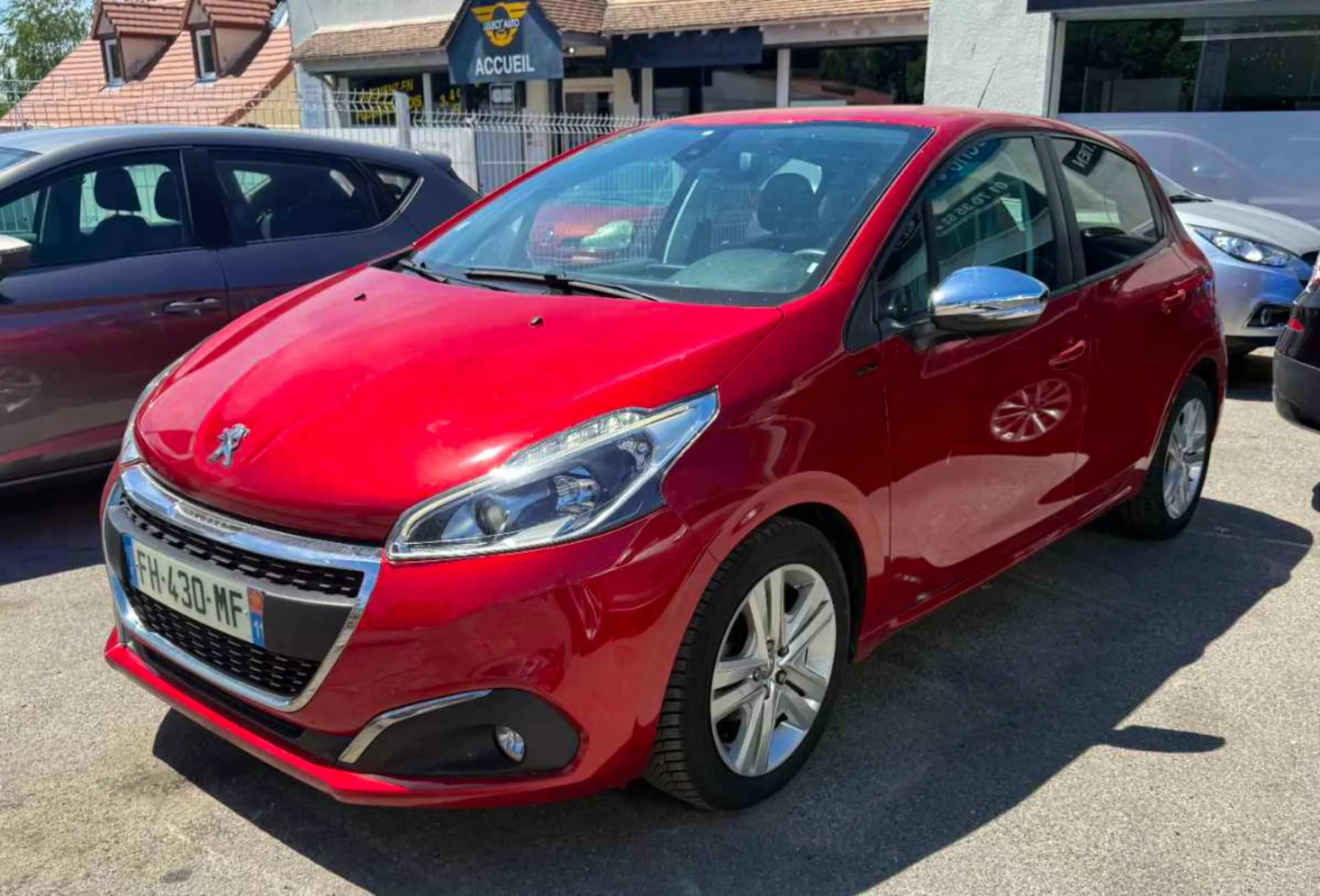Peugeot 208 1.5 BlueHDi 100ch Signature / CARPLAY / CAMERA DE RECUL occasion