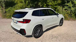 BMW X1 XDRIVE 23D M SPORT MILD HYBRID 211cv occasion - Photo 3