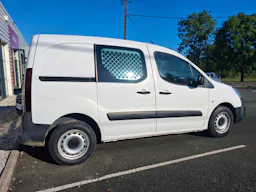 Citroën Berlingo fourgon m bluehdi 75 club TVA RECUPERABLE occasion - Photo 2