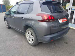 Peugeot 2008  1.5 BHDI 100cv Signature occasion - Photo 2
