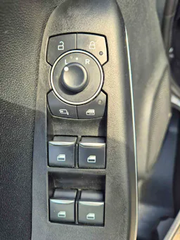 Ford Puma  1.0 Ecoboost 125ch S&S mHEV Titanium Powershift occasion - Photo 11