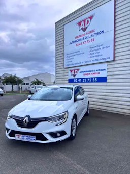 Renault Mégane  ESTATE 1.5 DCI 110CH ENERGY occasion - Photo 3