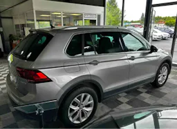 Volkswagen Tiguan CARAT EXCLUSIVE occasion - Photo 3