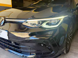 Volkswagen Golf  VIII 1.5 eTSI OPF 130ch R-Line DSG7 / PREMIERE MAIN / AUDIO HARMAN KARDON occasion - Photo 6