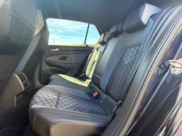 Volkswagen Golf  VIII 1.5 eTSI OPF 130ch R-Line DSG7 / PREMIERE MAIN / AUDIO HARMAN KARDON occasion - Photo 7