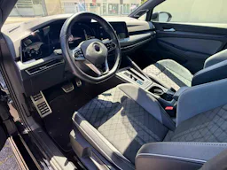 Volkswagen Golf  VIII 1.5 eTSI OPF 130ch R-Line DSG7 / PREMIERE MAIN / AUDIO HARMAN KARDON occasion - Photo 12