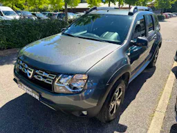 Dacia Duster  DCI 110 LAUREATE PLUS 4X4 occasion - Photo 6
